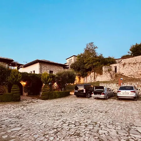 Kris Guest house