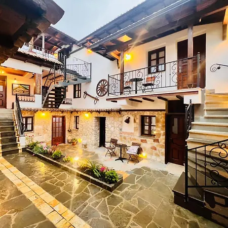 Kris Guest house *